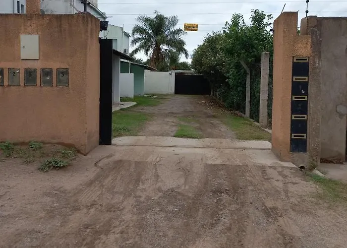 Duplex 80 Mts Cubiertos Con Garaje